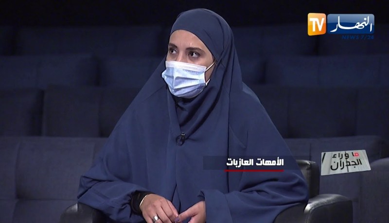 ما وراء الجدران: أب يدفع ببناته للحرام ويبيعهم للرجال من أجل المال