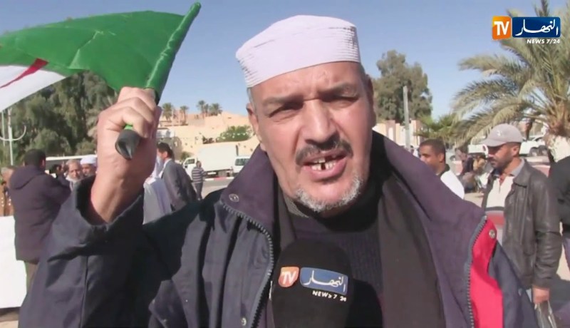 غرداية/ مواطنون يشاركون في مسيرة حاشدة لدعم الجيش الوطني الشعبي