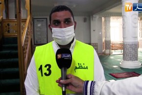 البليدة: المصلون يلتزمون بالإجراءات الوقائية أثناء أداء صلاة الجمعة