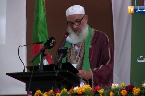 بجاية: رئيس الجمهورية يكرم العلامة الشيخ الطاهر آيت علجت