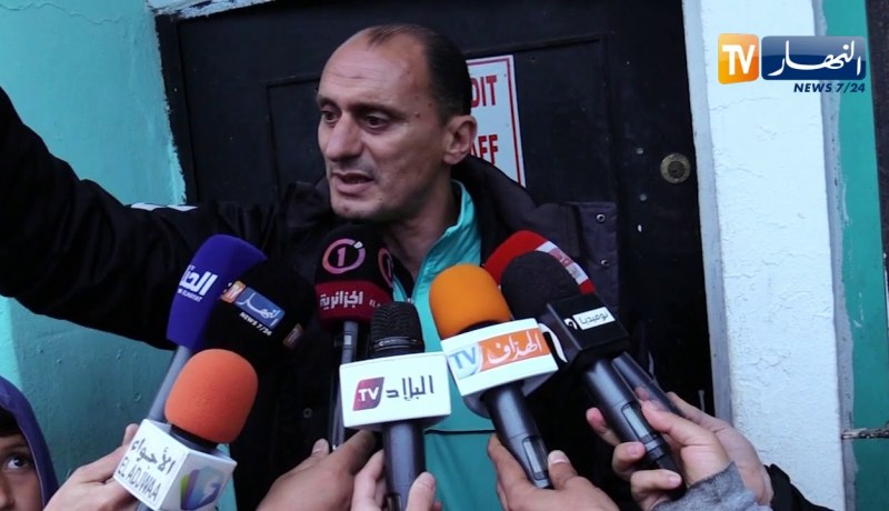 منير زغدود يثور بعد شتمه من الأنصار