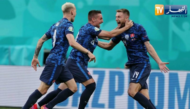 بولندا تسقط أمام سلوفاكيا بثنائية