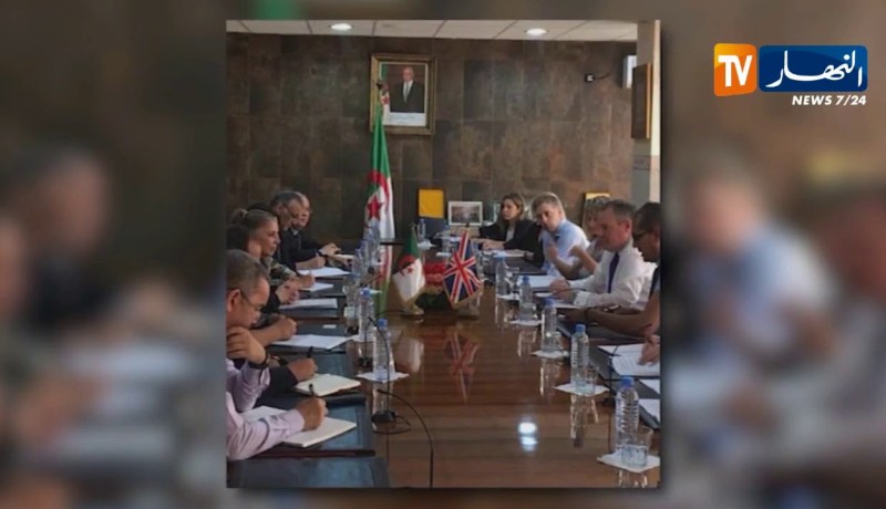 صناعة/ “تمازيرت” تستقبل كاتب الدولة البريطانية “كونور بيرنز”