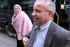 سياسة: الأمين العام بالنيابة لحزب جبهة التحرير الوطني يلتقي نواب الحزب