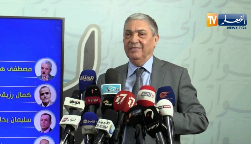 بن فليس: أنا مترشح حر.. وسأحاول إقناع الشعب بالذهاب إلى الإنتخابات