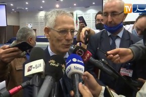 “وزير الصناعة :” لدينا 540 وحدة نسيج عمومية وخاصة ونهدف لتطوريها بشراكات أجنبية