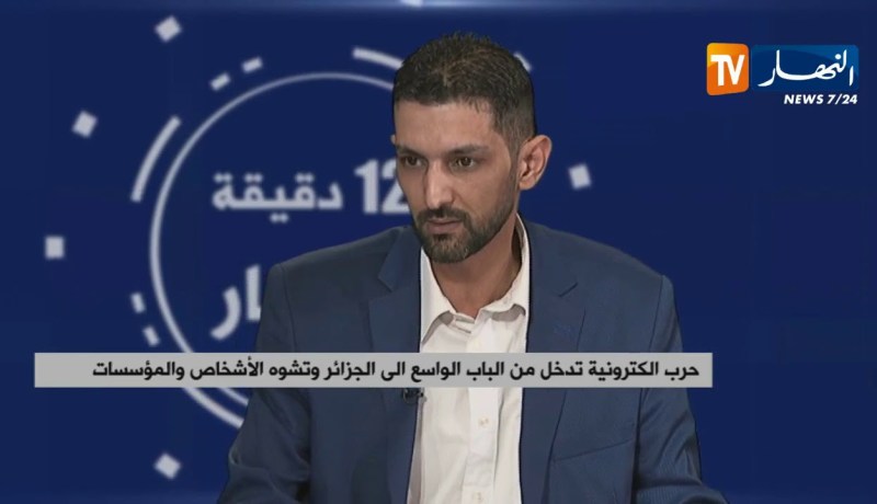 ناشط سياسي: “الروبوتات الإلكترونية تستعمل لتشويه بعض الأشخاص..وتنوير الرأي العام”