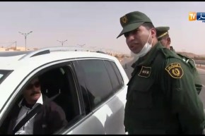 غرداية/ هذا ما تفعله مصالح الدرك كل يوم بمدخل المدينة بالتنسيق مع خلية الأزمة