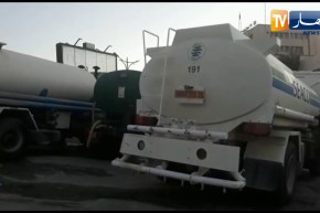 شاحنات سيال لتمويل الأحياء العطشى بالماء بعد الزلزال