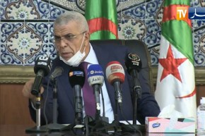 والي سطيف: إلغاء كل الرخص المتعلقة بالحجر ماعدا المصانع