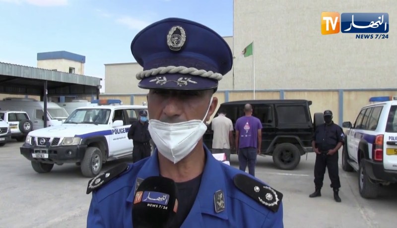 بسكرة : الشرطة تفكك شبكة وطنية لصناعة الأسلحة وتحجز 3 مسدسات