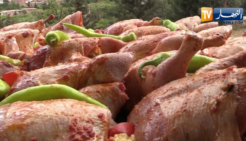 خنشلة: “المردومة” .. طريقة تقليدية لطهي اللحم مطلب الصائمين علة متئدة الإفطار