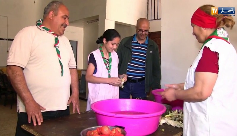 عين تموشنت: إكرام.. أصغر متطوعة تخدم الصائمين بمطاعم الإفطار