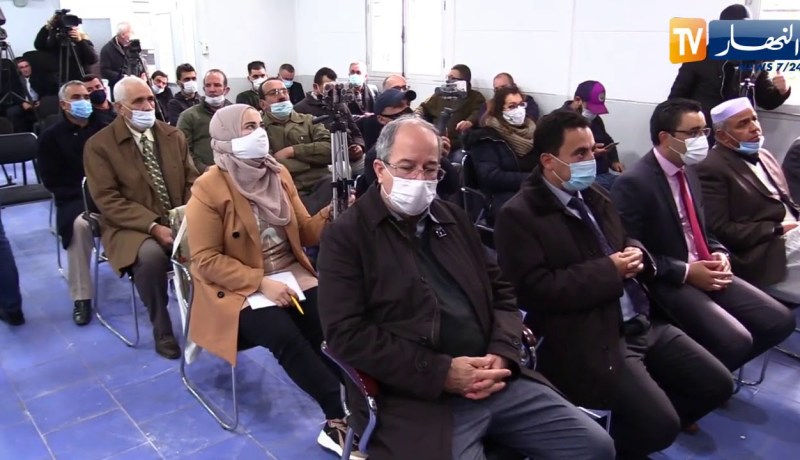 سياسة: الأفافاس يعقد ندوة حول واقع حقوق الإنسان في الجزائر