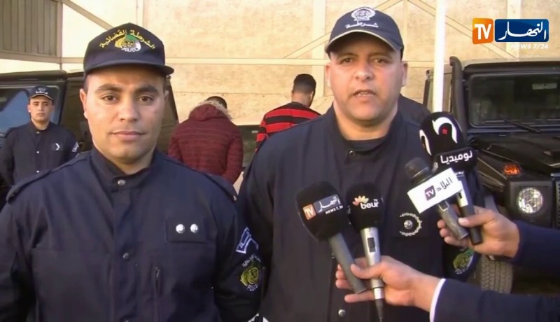 بشار/ الأمن يلقي القبض على شبكة إجرامية قامت بسرقة سيارة أجرة