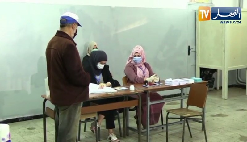 سياسة: شباب الحراك أمام فرصة إحداث التغيير .. دعوات للإنخراط في المؤسسات السياسية