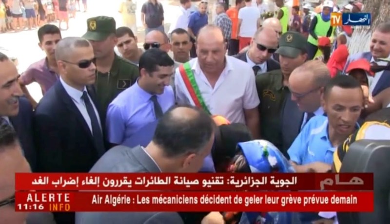 بجاية: وزير السياحة يطلع عن قرب على مشاكل أصحاب المشاريع الفندقية