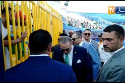 مدير الأمن المصري يطمئن على الانصار الجزائريين في ملعب السويس