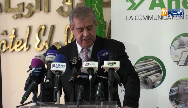 وزير الإتصال: “الصحافة الوطنية أثبتت تشبتها بقضايا الوطن بنقلها بكل موضوعية وإحترافية”