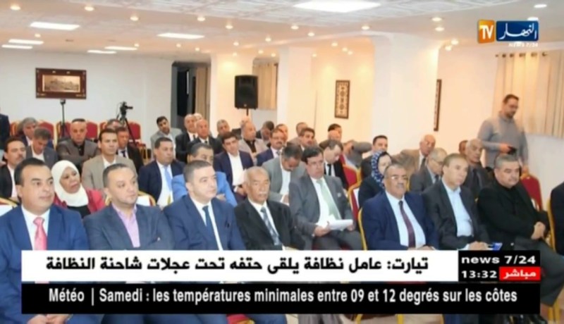 سياسة: أويحيى يجتمع مع أمناء المكاتب الولائية للوقوف على وضعية “الأرندي”