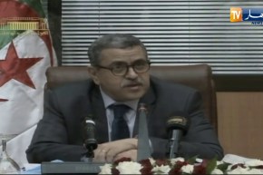 “الوزير الأول : “نحن نحارب الفساد والفاسدين يوميا بجنب وزير العدل