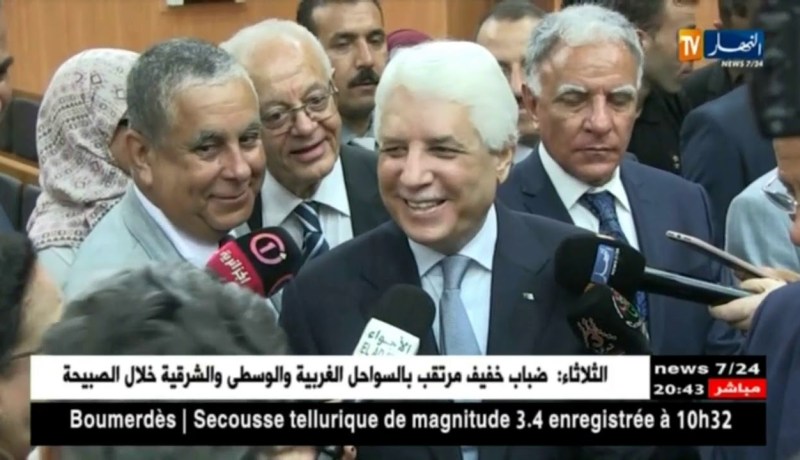 طيب لوح: في 2008 الكثير كانوا ضد بطاقة الشفاء والأن لا أحد يستطيع التخلي عنها