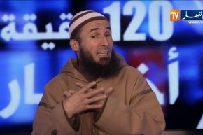 هل الحاجة تحتم على شبابنا مسح زجاج السيارات في الطرقات ؟