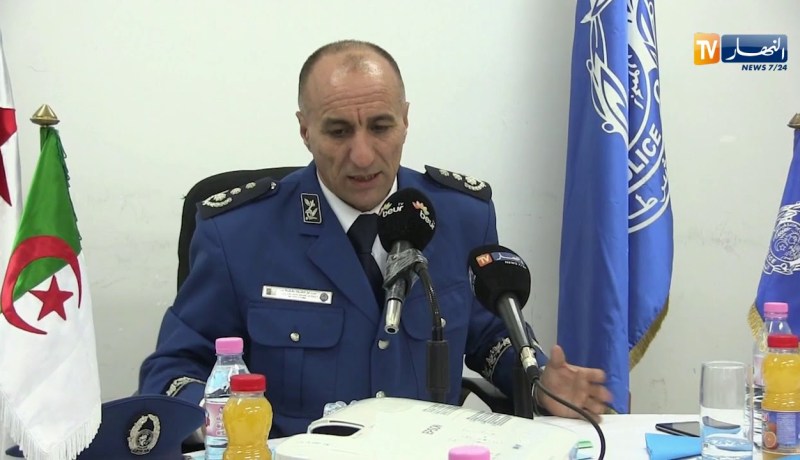 الأغواط /الأمن الوطني يعقد ندوة صحفية من أجل وضع إجراءات وقائية حول “كورونا”