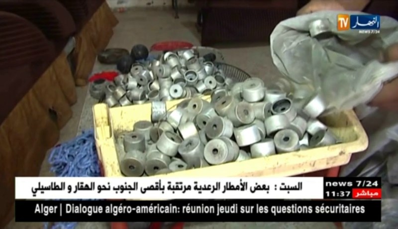 غزة : أحمد أبوعطايا ..فلسطيني يحول قنابل غاز الإحتلال إلى أعمال فنية