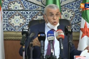 طبيبة بمصلحة كورونا توجه رسالة للأشخاص الذين يشتمون الأطباء في الفايسبوك