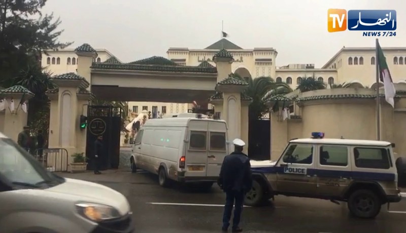 إحضار المتهمين في قضايا الفساد من سجن الحراش الى المحكمة العليا