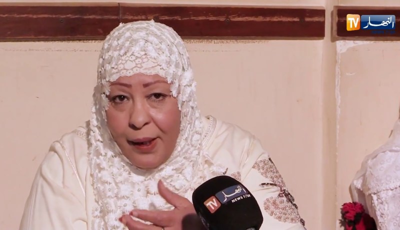 بشار: تحميص وتحضير القهوة والشاي على الطريقة التقليدية