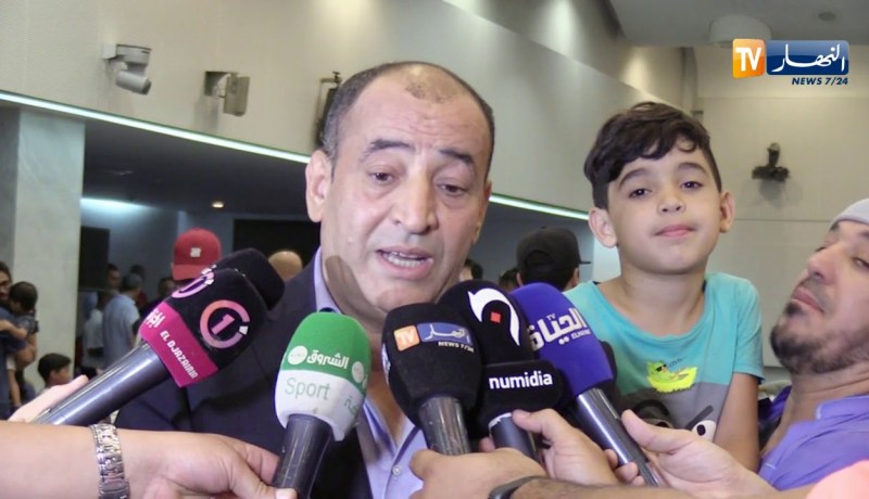 صخري: “سنسخر رجال واقفون لعدم تكرار التسيير السابق للمولودية”
