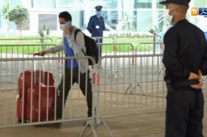 مطار هواري بومدين..وصول الدفعة الأخيرة من الجزائريين العالقين بالإمارات