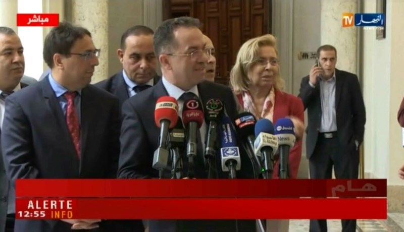 التصويت على قانون أمنزو  ن يناير رأس السنة الأمازيغية عيد وطني…و ترسيم قانون الصحة