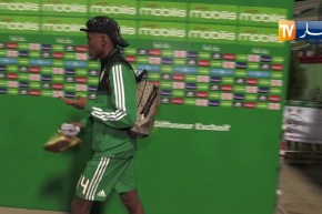 شاهد ماذا وقع لبوداوي أثناء صعوده إلى حافلة الخضر