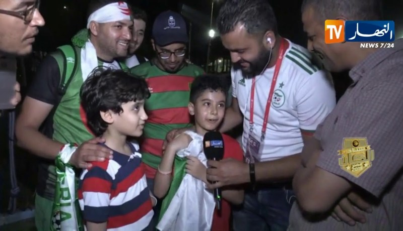طفل مصري.. “نحن نحب الجزائر وإنشاء الله تكسب الكأس”
