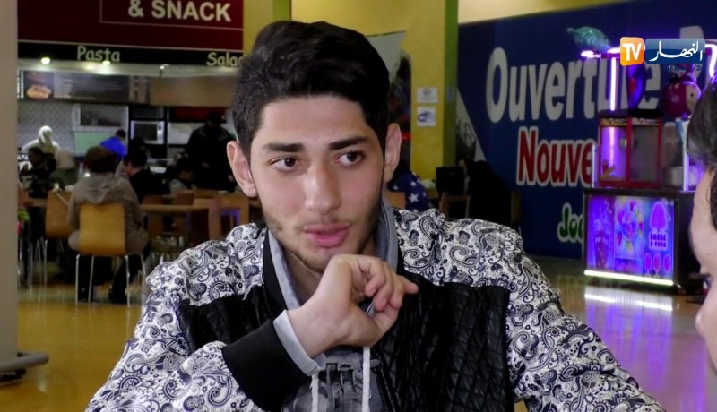 حلقة مميّزة.. شاهد الفرق بين أصدقاء الواقع وأصدقاء الفايسبوك.. لا تفوت المفاجأة !!