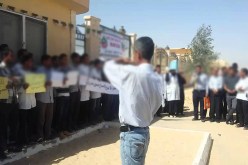 30 أستاذا يحتجون أمام مقر ولاية الوادي بعدما أقصاهم الوظيف العمومي