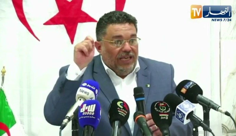 لمين عصماني ينشط تجمعا شعبيا بولاية غرداية