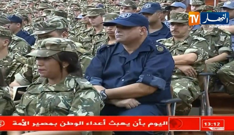 القايد صالح: الجيش الوطني الشعبي يعمل جاهدا على تحسين قطاع الصحة لسكان الجنوب