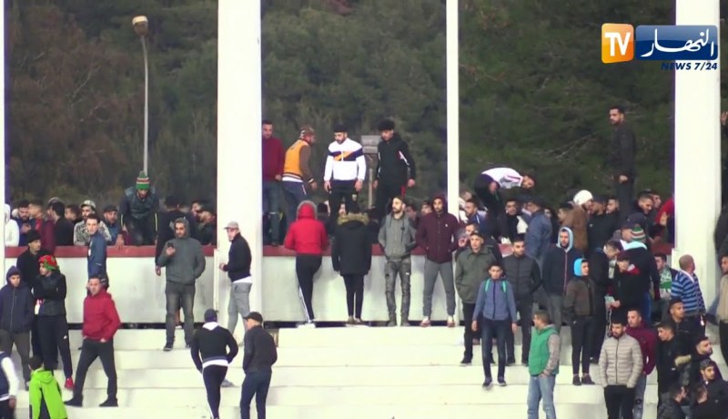 أنصار مولودية الجزائر يغادرون مدرجات 5 جويلية إحتجاجا على إدارة الفريق