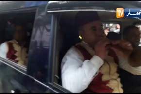 شاهد .. الزرنة حاضرة في المسيرة السلمية اليوم بالعاصمة