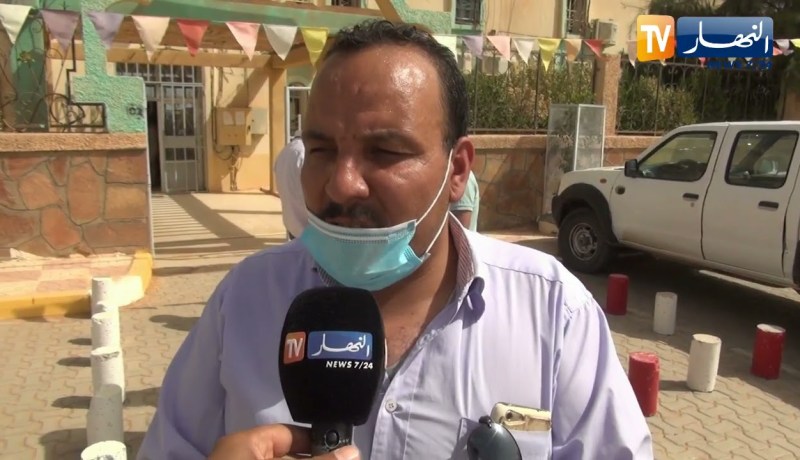 إليزي: مديري المدارس الإبتدائية يخرجون في وقفة إحتجاجية لتحسين ظروفهم المهنية