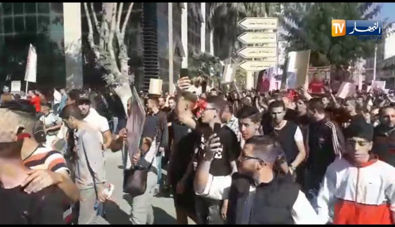 سطيف/ مسيرة للمطالبة بالقصاص لقاتل الشاب المغدور “شاكر رفيق”