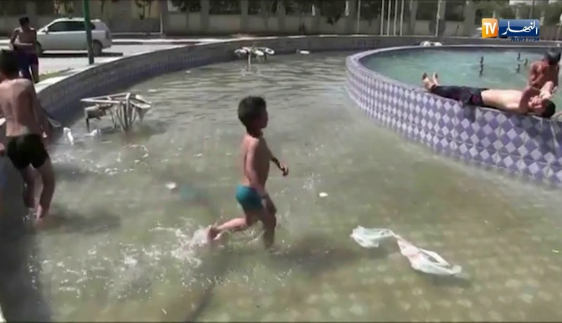 طالع هابط: شاهد مسابح الزيڨو بتبسة