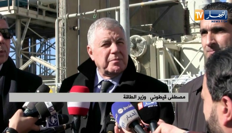 المدية: وزير الطاقة مصطفى قيطوني في زيارة عمل وتفقد