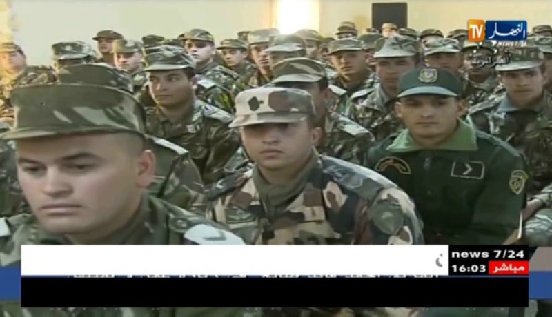 الفريق “أحمد قايد صالح” في زيارة عمل وتفتيش للناحية العسكرية السادسة بتمنراست