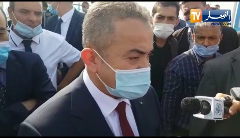 وزير الموارد المائية :”نحو إنشاء 400 مؤسسة مصغرة للقضاء على تسربات المياه  “