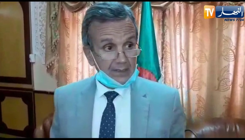 وزير الصحة يكذب ما نشر من قرارات خلال زيارته للوادي